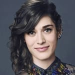 Lizzy Caplan