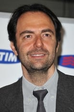 Actor Neri Marcorè