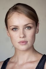 Actor Hannah New