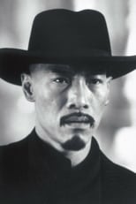 Actor Roger Yuan