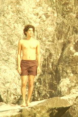Poster de la película drama praiano numa casca de noz