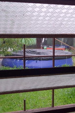 Poster de la película it rains on a saturday