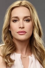 Actor Piper Perabo