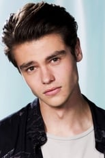 Actor Felix Mallard