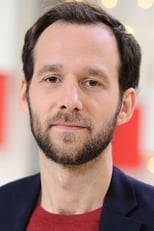 Actor Benjamin Lavernhe