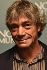 Actor Roney Villela