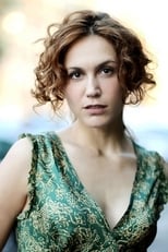 Actor Linda Gennari