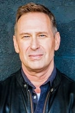 Actor Scott Thompson