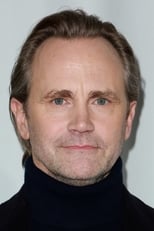 Actor Lee Tergesen