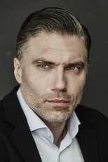 Actor Anson Mount