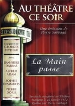 Poster for La Main passe