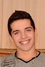 Foto retrato de Logan Bara