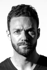 Foto retrato de Ross Marquand