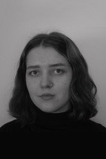Gwen Baehr as Unknown Woman (extended cut) in FLOPPY