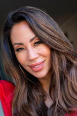 Jackie Navarro as Sig selv in Forsidefruer