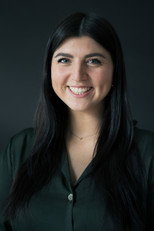 Foto retrato de Yasemin Özlü