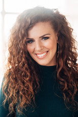 Candice Martens as Self in Single Mom Candice