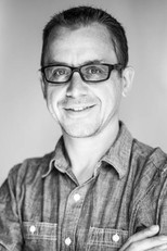 Foto retrato de Jonathan Noble