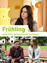 Frühling – Liebe hinter geschlossenen Vorhängen