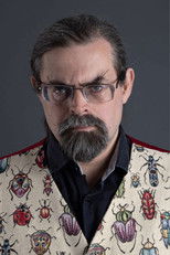 Foto retrato de Adrian Tchaikovsky