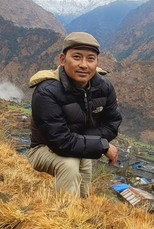 Foto retrato de Ashok Thapa Magar
