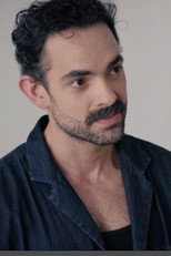 Paulo De Florio as Luca in Nunca Fuimos Nada