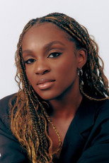 Phara Thibault as Shanti in P.A.M. - Programme d'aspirant-moniteur