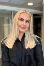 Alva Olsson as Self in Guldtvisten