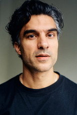 Foto retrato de Farzad Farzaneh