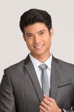 Foto retrato de Mikael Daez