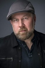 Foto retrato de Christopher Sabat