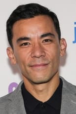 Foto retrato de Conrad Ricamora