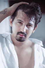 Vijay Venkatesan as Karthikeyan in Peranbu