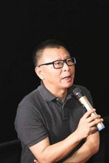 Foto retrato de 何澄