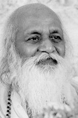 Foto retrato de Maharishi Mahesh Yogi