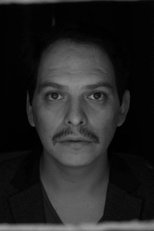 Foto retrato de Julio César Álvarez