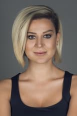 Foto retrato de Hande Katipoğlu