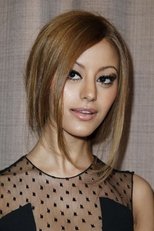 Foto retrato de Zahia Dehar