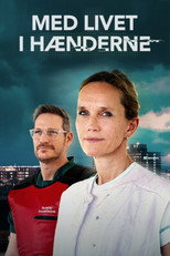 Med livet i hænderne poster