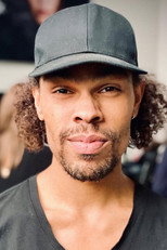Marcel Mark Gbekle as Kor in Bjældeklang og julestjerner
