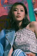 Yezi as Self - Contestant in Idol Dance Battle D-Style