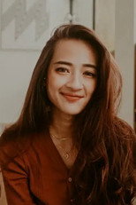 Debbie Rivinandya