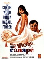 Une Vierge sur canapé poster