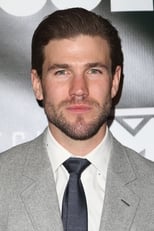 Foto retrato de Austin Stowell