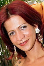 Foto retrato de Paola Felix