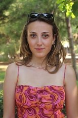 Foto retrato de İclal Şeneser