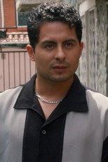 Maicol Mora Grijalva as Fausto in Chulla Vida