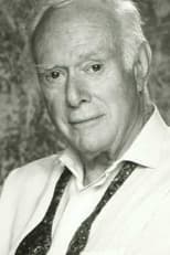 Foto retrato de Pierre Berton