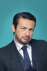 Foto retrato de Stavros Nikolaidis