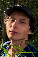 Sebastian Czajewski as Czajnik in IMPOSTOR